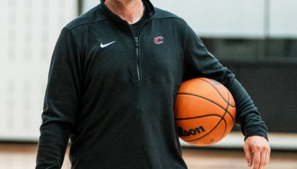 骑士助教奥特出任太阳主帅 双方签下四年合同