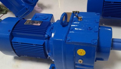 FAF87-Y18.5KW-4P减速机FAF87DRE160MC4-21.32-M4安装方式不同是什