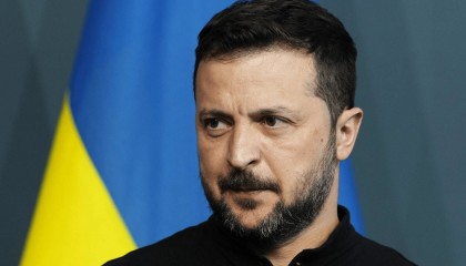 俄乌各退一步,特朗普如愿以偿,和谈地点选在中国?中方回应