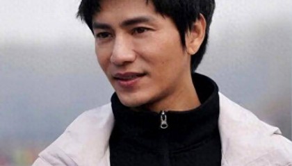 陈坤的儿子已成年，容貌开始显现母亲的基因，像谁可以认得出吗？