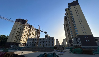 “最美政法干警”索贿无度，野蛮查封企业资产引发关注