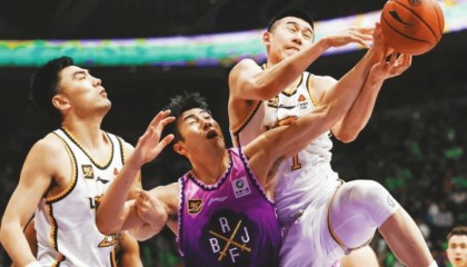 辽宁男篮夺回“争四”主动权