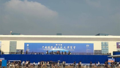 战机云集，珠海航展今天开幕！资深航迷：连续参观四届，想见证歼35A首秀