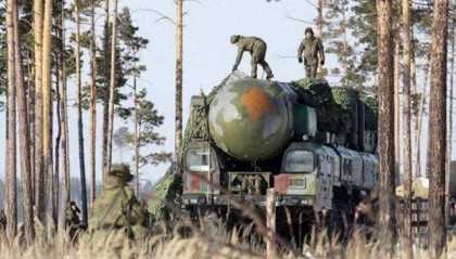 乌军闯下大祸，俄军145架无人机猛炸一夜，北约军官损失惨重