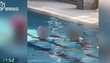 “女儿游泳课后情绪大变”,妈妈崩溃哭诉,视频拍下全程