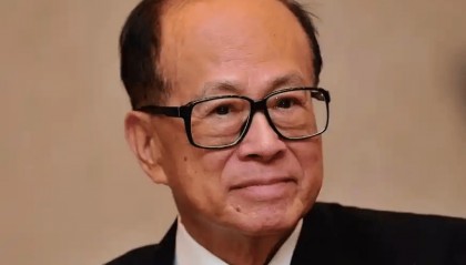 大陆话音刚落,港口收购悬念升级!李嘉诚之子赴陆,官方上硬菜