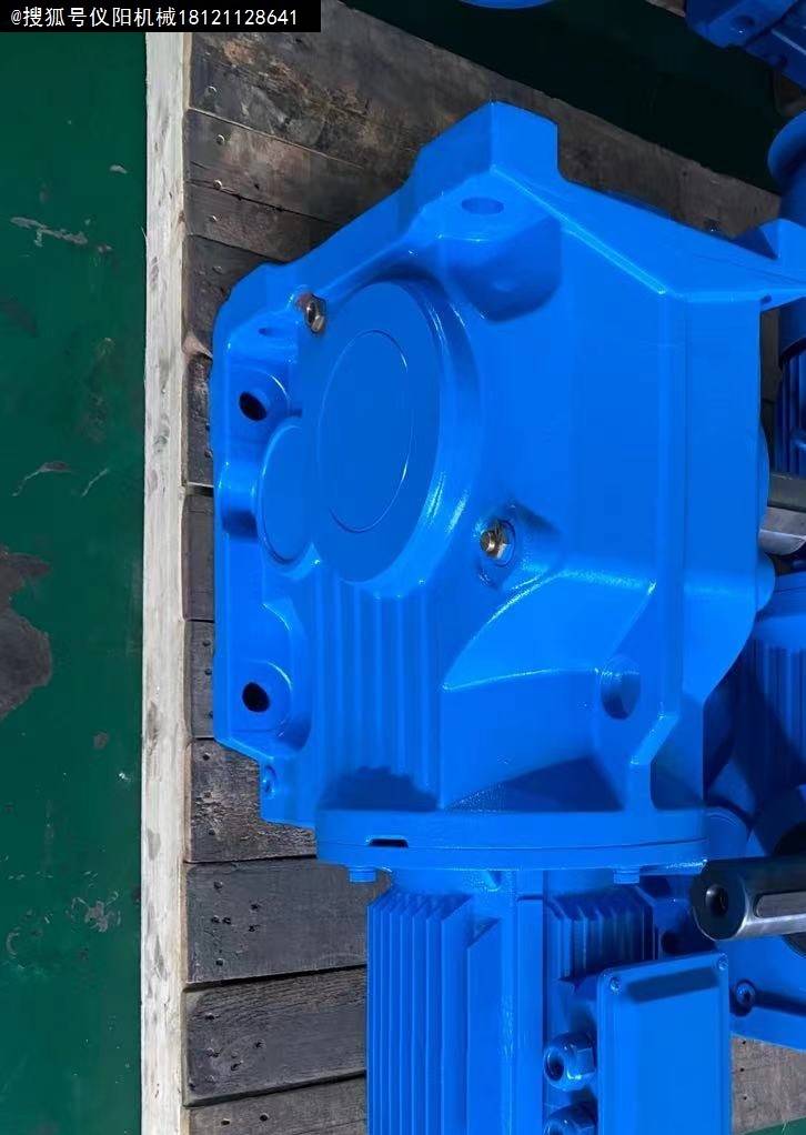 R57-Y1.5KW-4P减速机R57DRE132MC4-37.91-M5-180°齿轮型号是多少