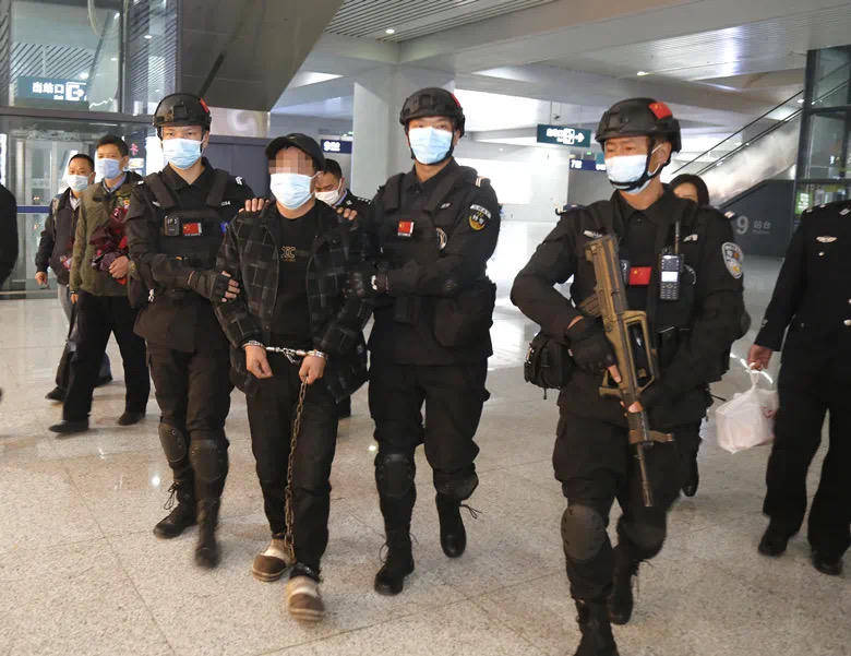 “男子强奸嫂嫂出狱后又刺死见义勇为者”案二审，择日宣判 警方曾披露抓捕过程等诸多细节