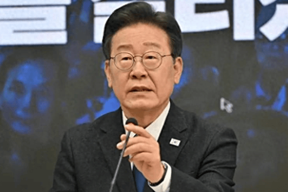 中方不用给韩国留座位了？李在明9月行程恐怕要凉，中国外长挂断电话，送给韩国一句话